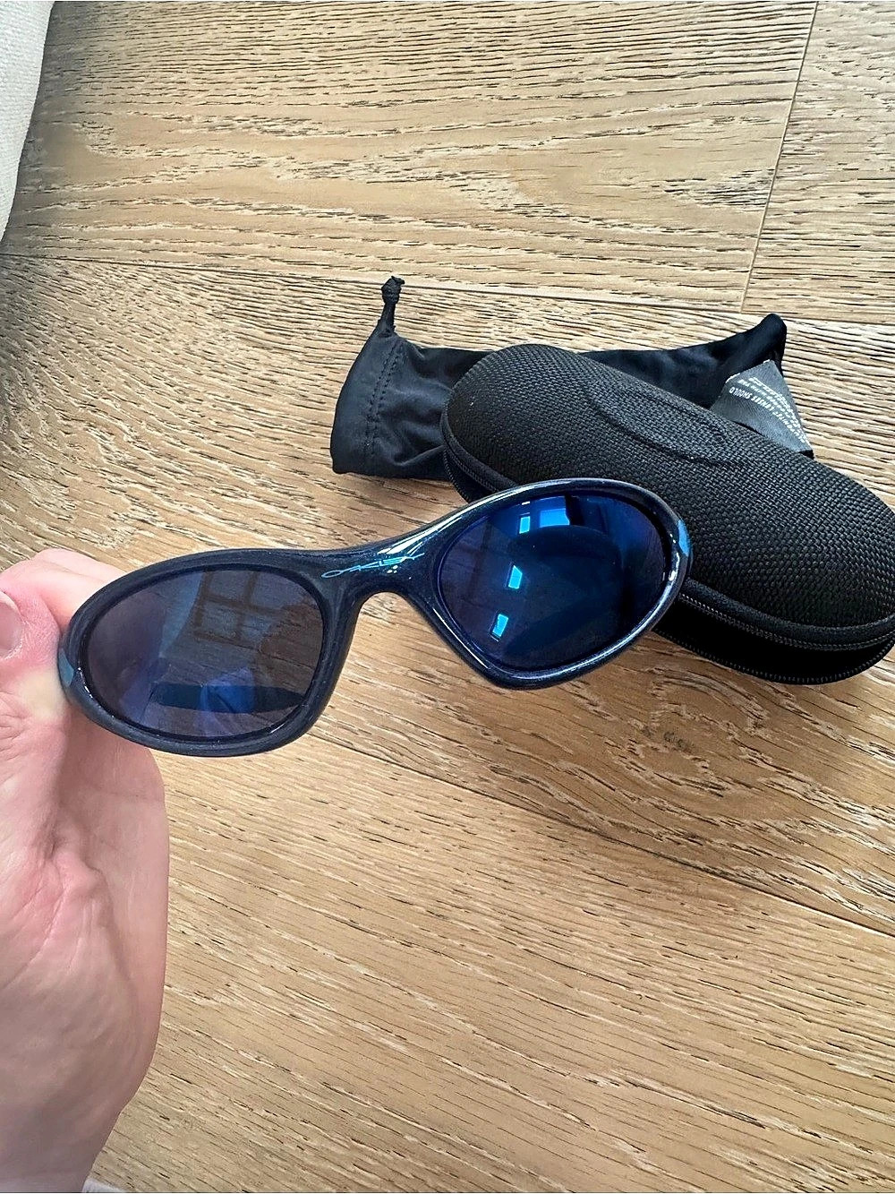 Oakley Blue Minute 1.0 Hawaiin Hibiscus Flower Sunglasses Vintage 90’s